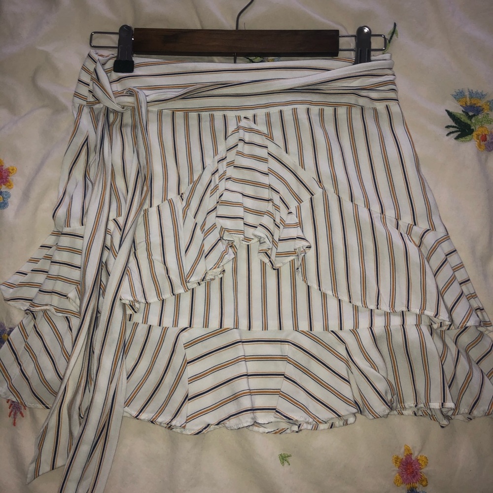 Striped frill tie mini skirt